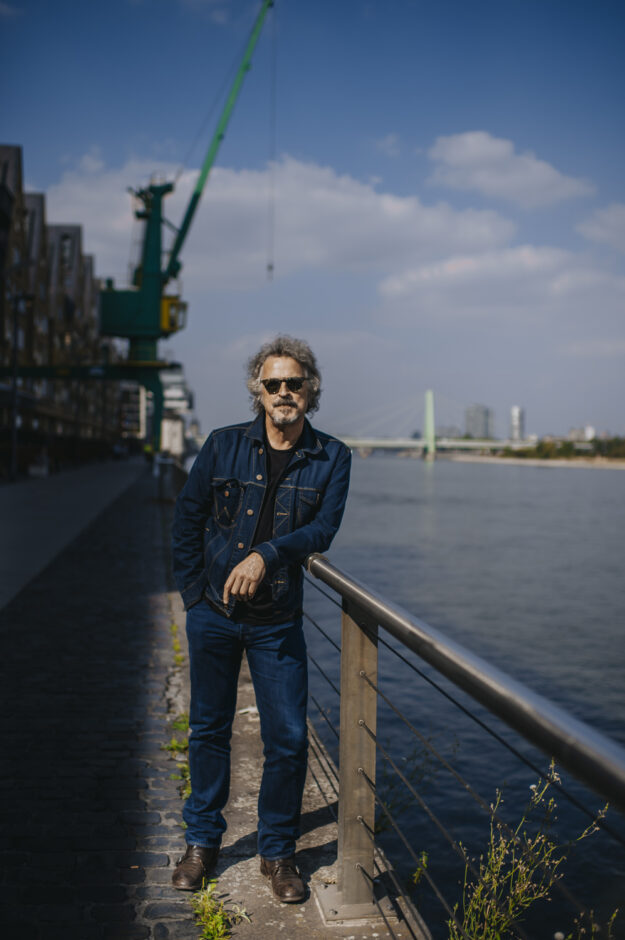Portrait von Wolfgang Niedecken am 14.09.2018 am Rhein in Koeln.