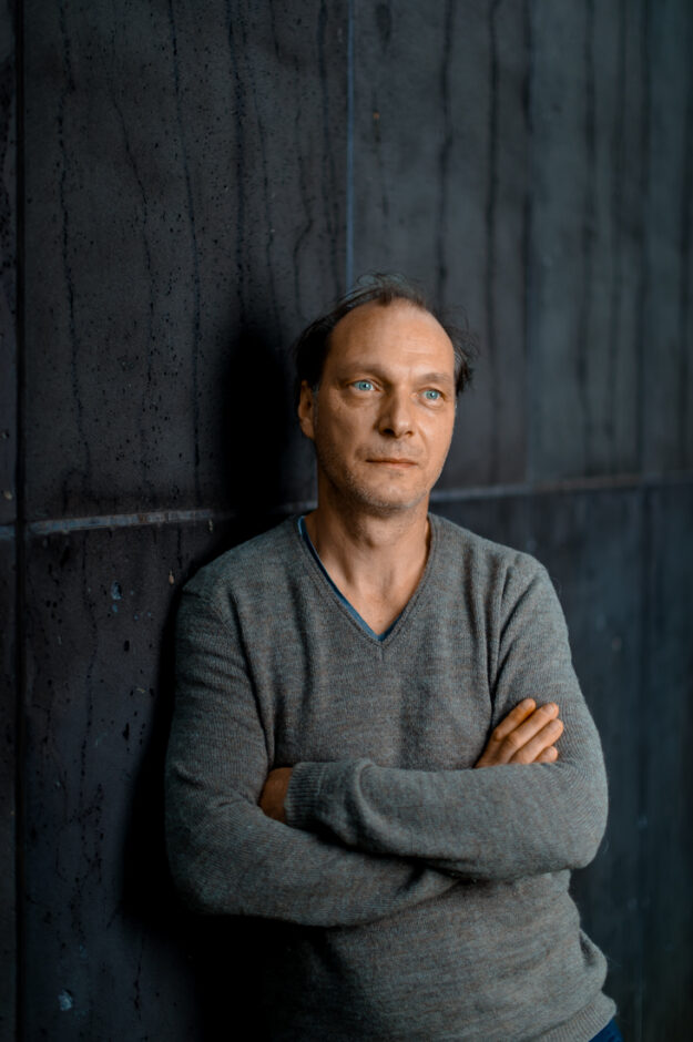 Portrait des Schauspielers Martin Brambach am 05.07.2016 in Recklinghausen, Deutschland. Foto: Marcus Simaitis