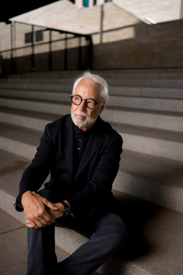 Portrait von Gary Hamel, amerikanischer Oekonom und Unternehmensberater, am 10.07.2025 in Duesseldorf.